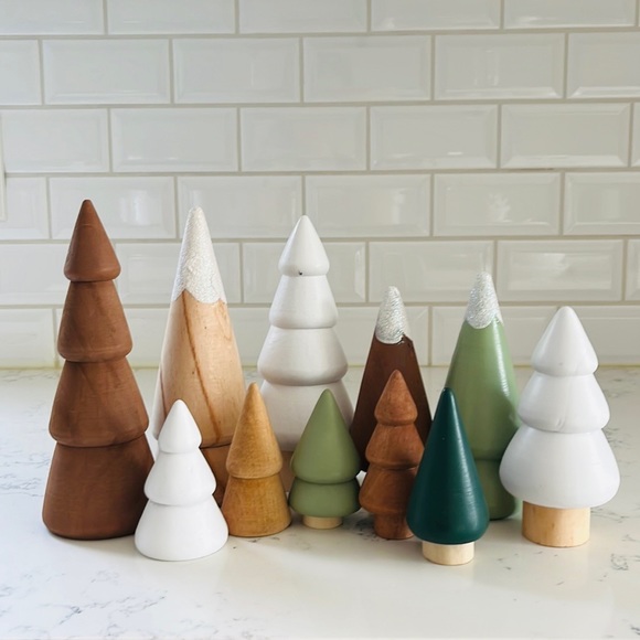 Target Bullseye’s Wood Mini Christmas Trees - Picture 15 of 16